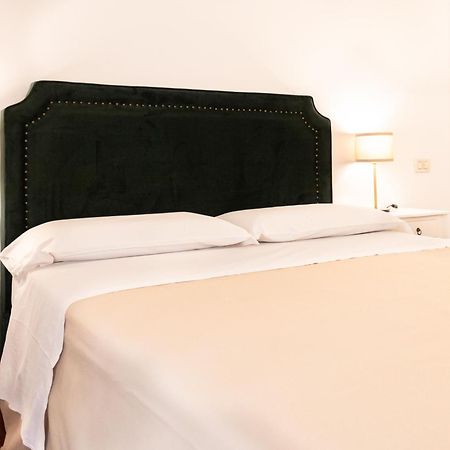 Charme & Chic San Giacomo روما المظهر الخارجي الصورة