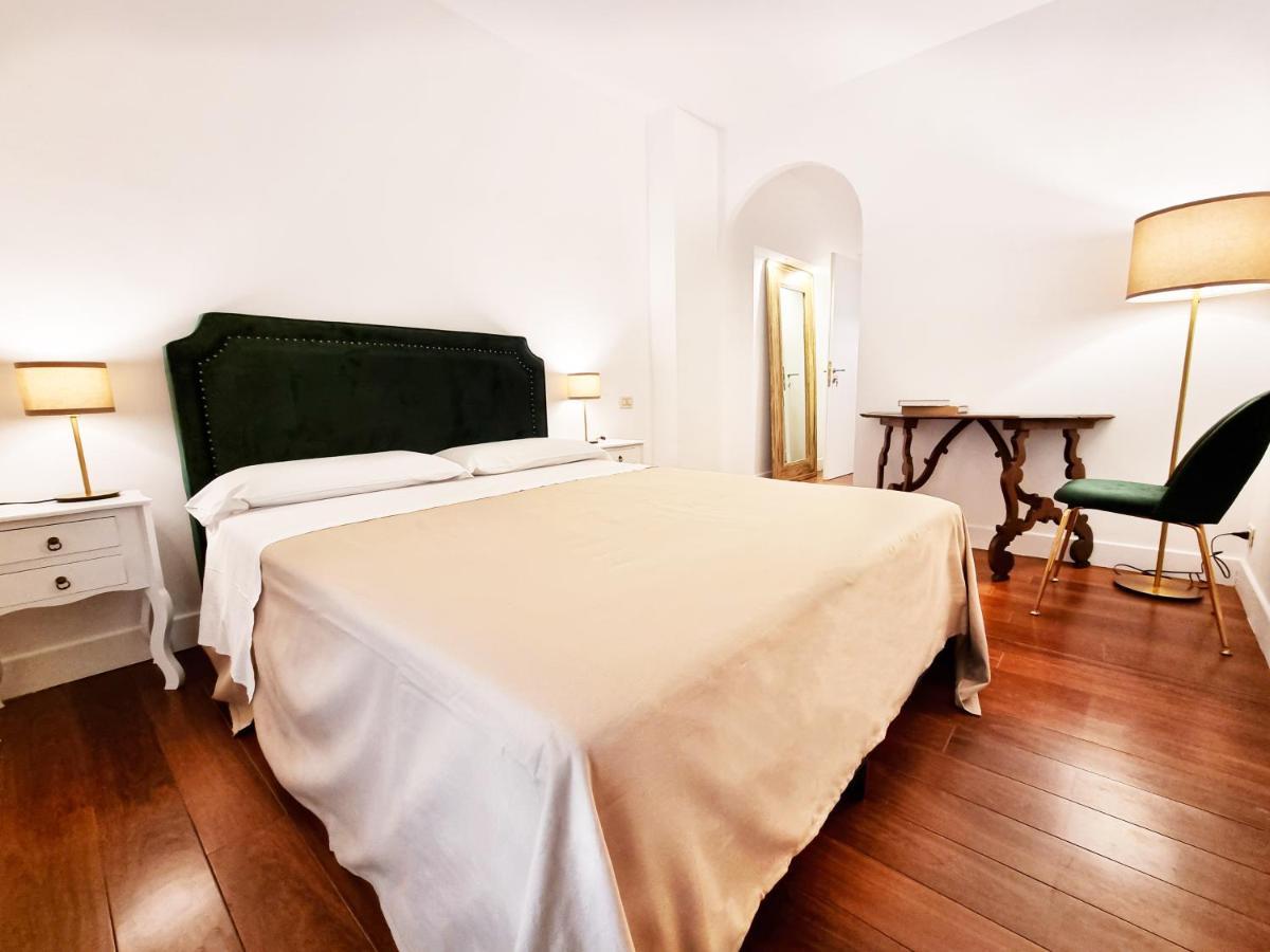 Charme & Chic San Giacomo روما المظهر الخارجي الصورة